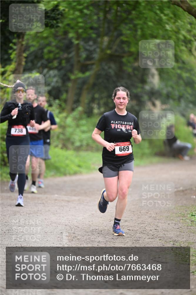 13.04.2025 - Hammer Lauf Dr. Thomas Lammeyer http://msf.ph/oto/7663468 13.04.2025 11:31:52 Laufen 738, 20, 24, 15, 669 meine-sportfotos.de