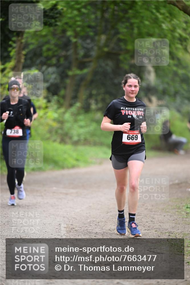 13.04.2025 - Hammer Lauf Dr. Thomas Lammeyer http://msf.ph/oto/7663477 13.04.2025 11:31:52 Laufen 738, 20, 24, 15, 669 meine-sportfotos.de