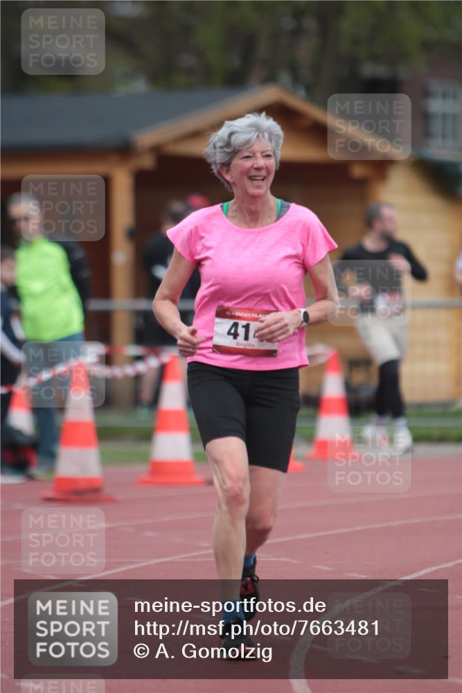 13.04.2025 - Hammer Lauf A. Gomolzig http://msf.ph/oto/7663481 13.04.2025 11:32:55 Ziel 414 meine-sportfotos.de