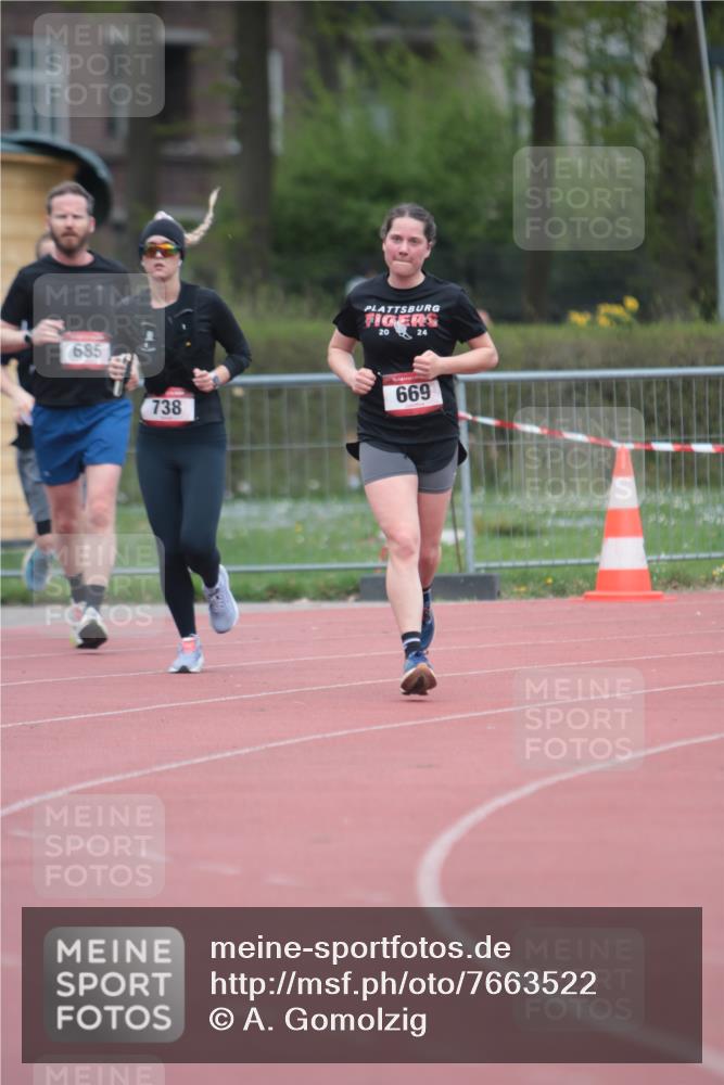 13.04.2025 - Hammer Lauf A. Gomolzig http://msf.ph/oto/7663522 13.04.2025 11:33:27 Ziel 502, 669, 685, 738 meine-sportfotos.de