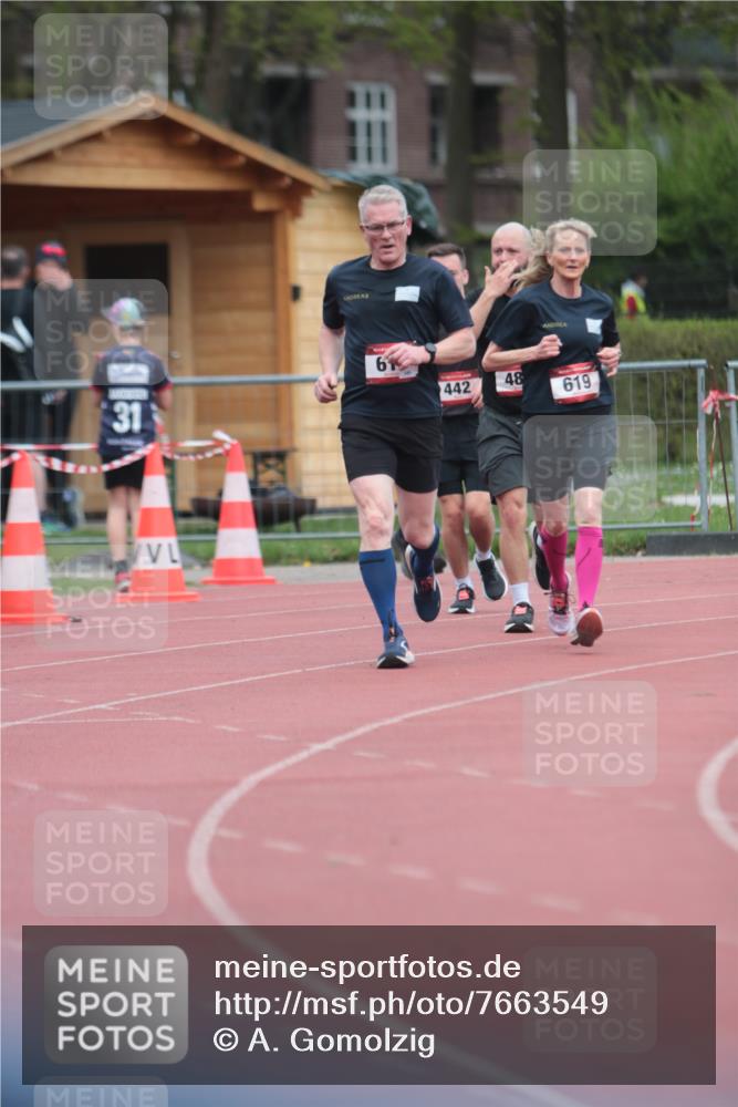 13.04.2025 - Hammer Lauf A. Gomolzig http://msf.ph/oto/7663549 13.04.2025 11:33:46 Ziel 442, 482 meine-sportfotos.de