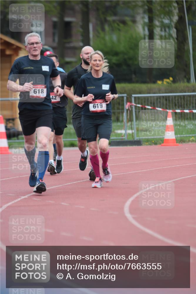 13.04.2025 - Hammer Lauf A. Gomolzig http://msf.ph/oto/7663555 13.04.2025 11:33:48 Ziel 252, 442, 482 meine-sportfotos.de