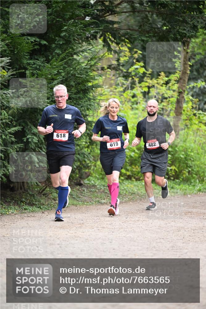 13.04.2025 - Hammer Lauf Dr. Thomas Lammeyer http://msf.ph/oto/7663565 13.04.2025 11:32:08 Laufen 618, 619, 482 meine-sportfotos.de