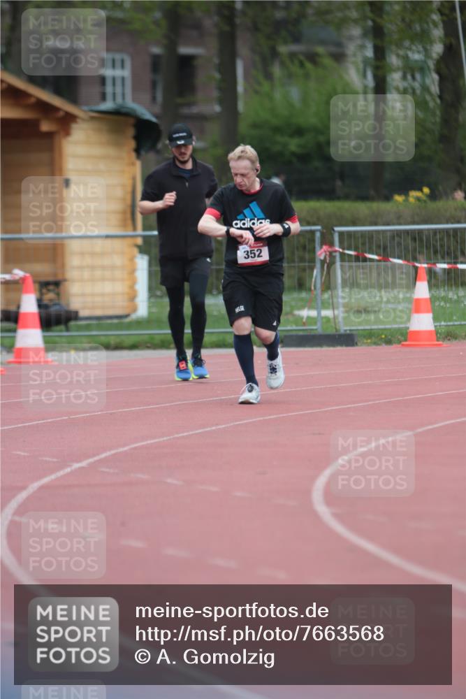 13.04.2025 - Hammer Lauf A. Gomolzig http://msf.ph/oto/7663568 13.04.2025 11:33:59 Ziel 599 meine-sportfotos.de
