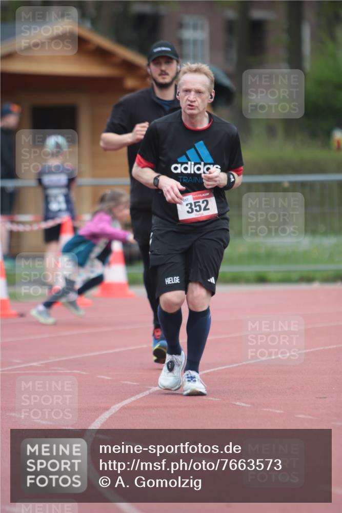 13.04.2025 - Hammer Lauf A. Gomolzig http://msf.ph/oto/7663573 13.04.2025 11:34:02 Ziel 599 meine-sportfotos.de