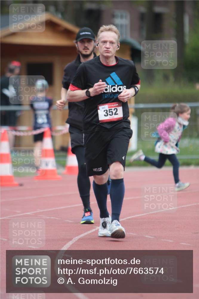 13.04.2025 - Hammer Lauf A. Gomolzig http://msf.ph/oto/7663574 13.04.2025 11:34:03 Ziel 599 meine-sportfotos.de