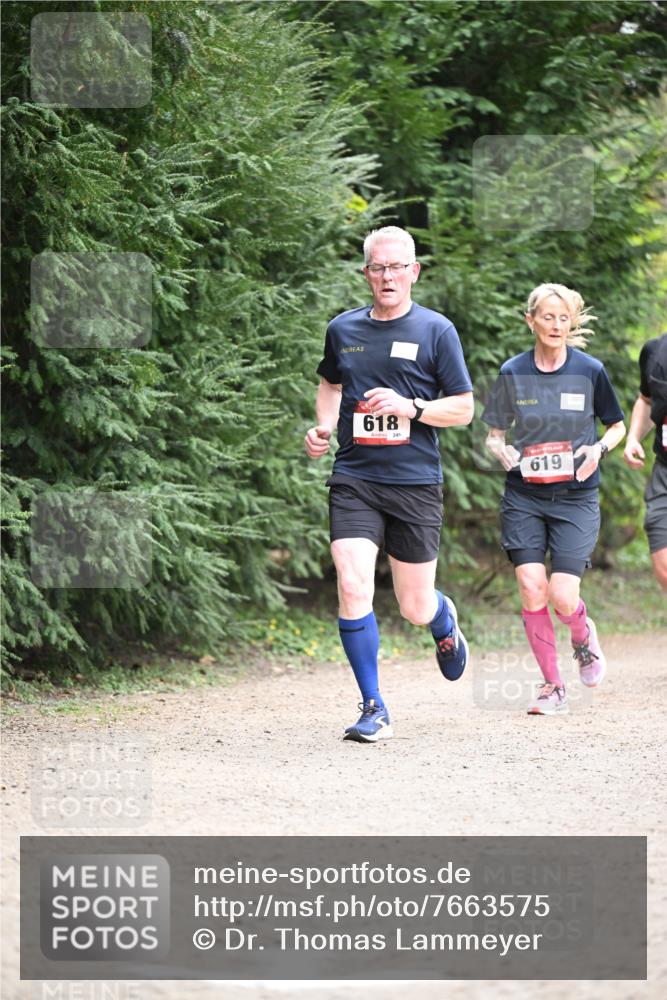 13.04.2025 - Hammer Lauf Dr. Thomas Lammeyer http://msf.ph/oto/7663575 13.04.2025 11:32:10 Laufen 618, 249, 619 meine-sportfotos.de