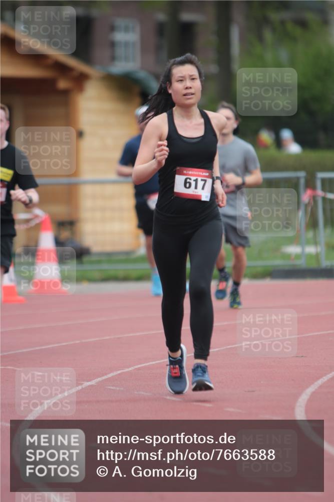 13.04.2025 - Hammer Lauf A. Gomolzig http://msf.ph/oto/7663588 13.04.2025 11:34:11 Ziel 8, 524, 617 meine-sportfotos.de