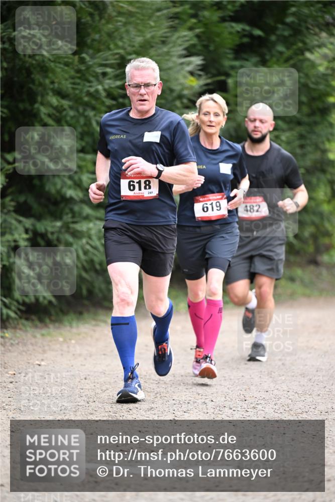13.04.2025 - Hammer Lauf Dr. Thomas Lammeyer http://msf.ph/oto/7663600 13.04.2025 11:32:11 Laufen 15, 618, 249, 619, 482 meine-sportfotos.de