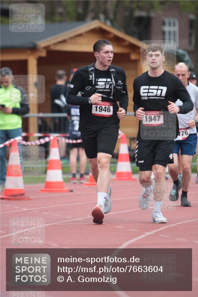 13.04.2025 - Hammer Lauf A. Gomolzig http://msf.ph/oto/7663604 13.04.2025 11:34:23 Ziel 174, 1776, 1945, 1946, 1947 meine-sportfotos.de