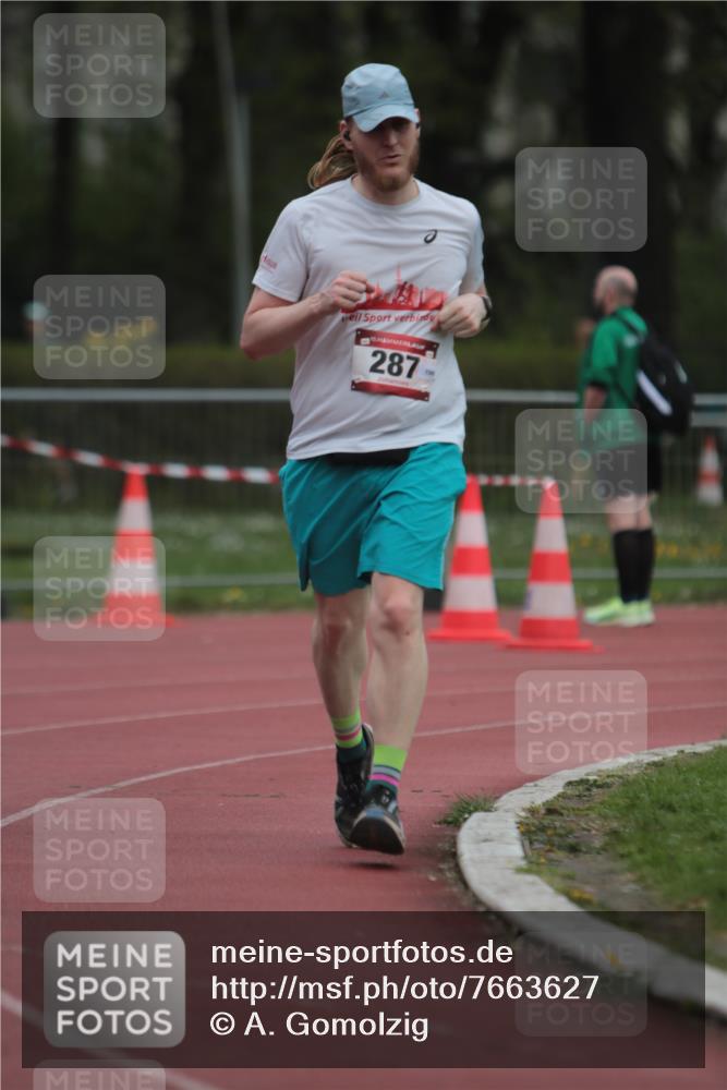 13.04.2025 - Hammer Lauf A. Gomolzig http://msf.ph/oto/7663627 13.04.2025 11:34:35 Ziel 287, 923 meine-sportfotos.de