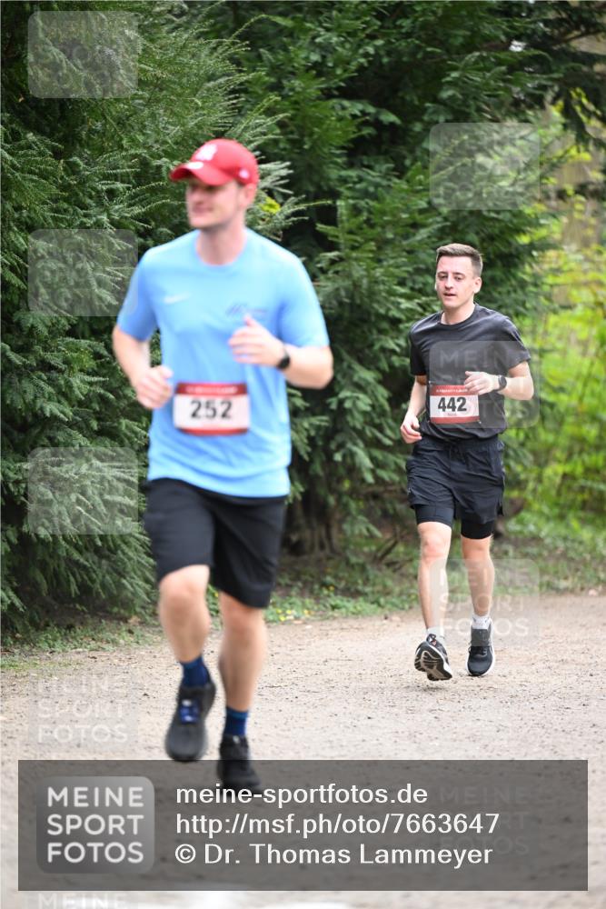 13.04.2025 - Hammer Lauf Dr. Thomas Lammeyer http://msf.ph/oto/7663647 13.04.2025 11:32:15 Laufen 252, 442 meine-sportfotos.de