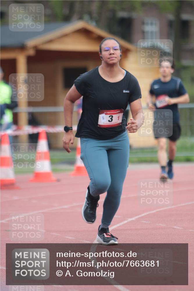 13.04.2025 - Hammer Lauf A. Gomolzig http://msf.ph/oto/7663681 13.04.2025 11:35:12 Ziel 3, 302 meine-sportfotos.de