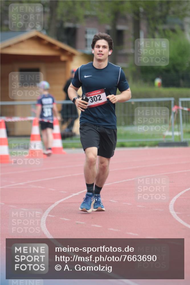 13.04.2025 - Hammer Lauf A. Gomolzig http://msf.ph/oto/7663690 13.04.2025 11:35:16 Ziel 302 meine-sportfotos.de