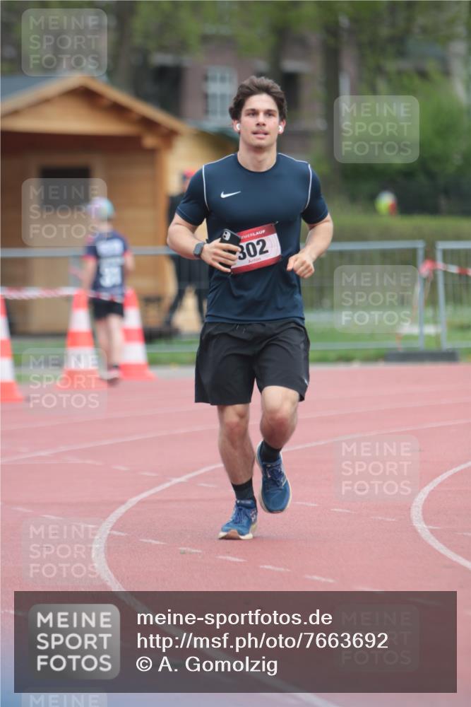 13.04.2025 - Hammer Lauf A. Gomolzig http://msf.ph/oto/7663692 13.04.2025 11:35:16 Ziel 302 meine-sportfotos.de