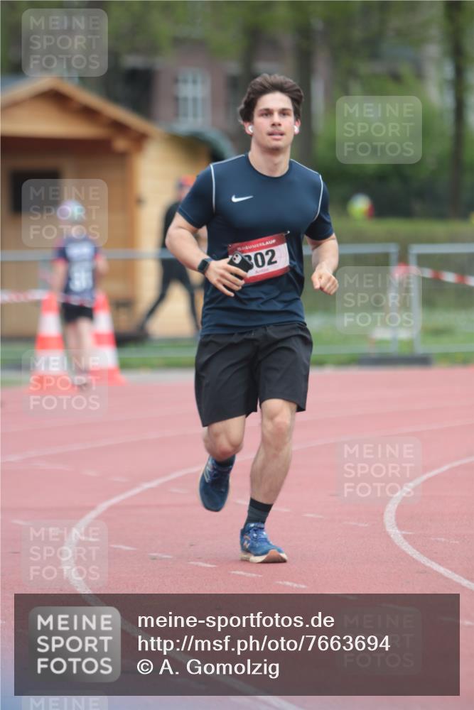 13.04.2025 - Hammer Lauf A. Gomolzig http://msf.ph/oto/7663694 13.04.2025 11:35:16 Ziel 302 meine-sportfotos.de
