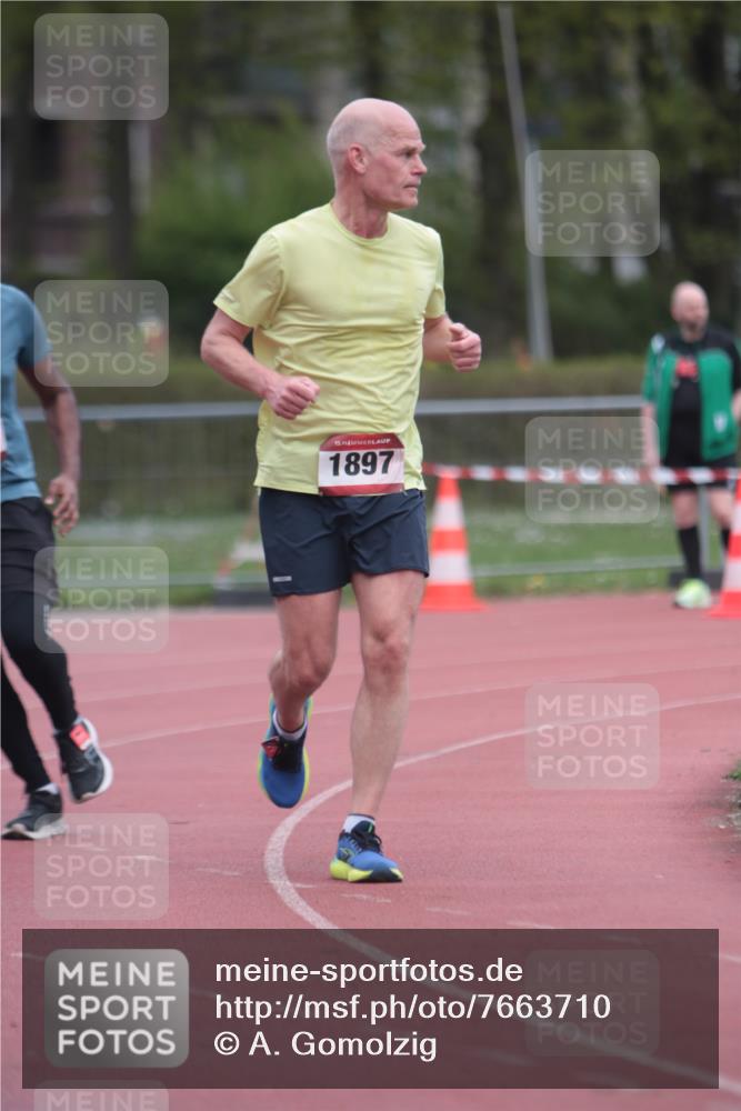 13.04.2025 - Hammer Lauf A. Gomolzig http://msf.ph/oto/7663710 13.04.2025 11:35:34 Ziel 654, 1344, 1897 meine-sportfotos.de