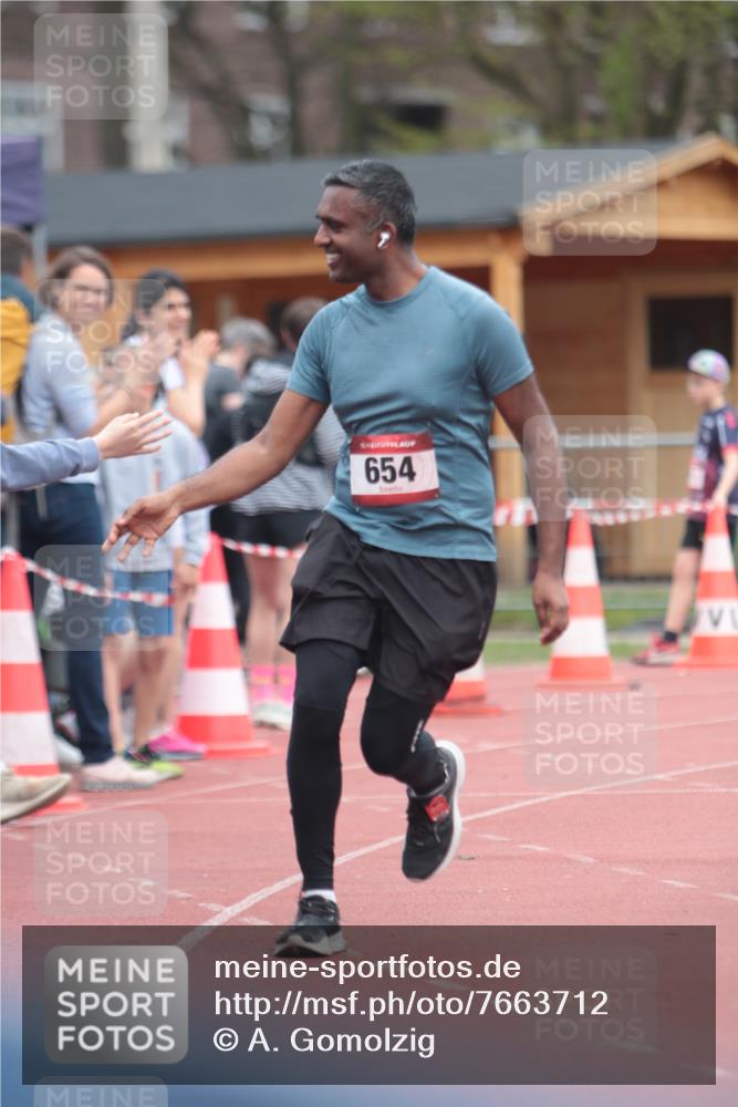 13.04.2025 - Hammer Lauf A. Gomolzig http://msf.ph/oto/7663712 13.04.2025 11:35:35 Ziel 654, 1344, 1897 meine-sportfotos.de