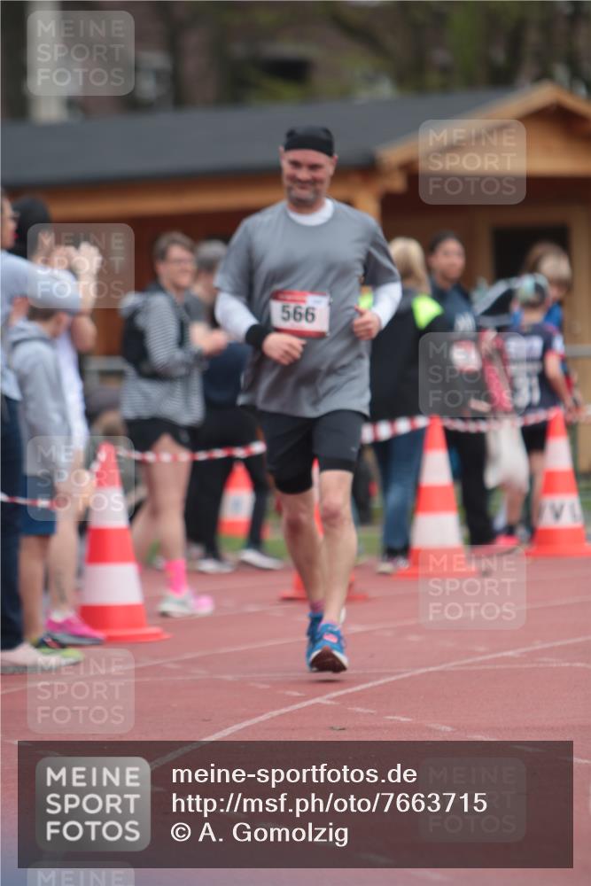 13.04.2025 - Hammer Lauf A. Gomolzig http://msf.ph/oto/7663715 13.04.2025 11:35:45 Ziel 566 meine-sportfotos.de