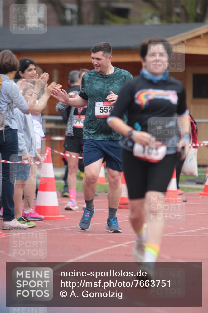 13.04.2025 - Hammer Lauf A. Gomolzig http://msf.ph/oto/7663751 13.04.2025 11:36:18 Ziel 103, 552, 736 meine-sportfotos.de