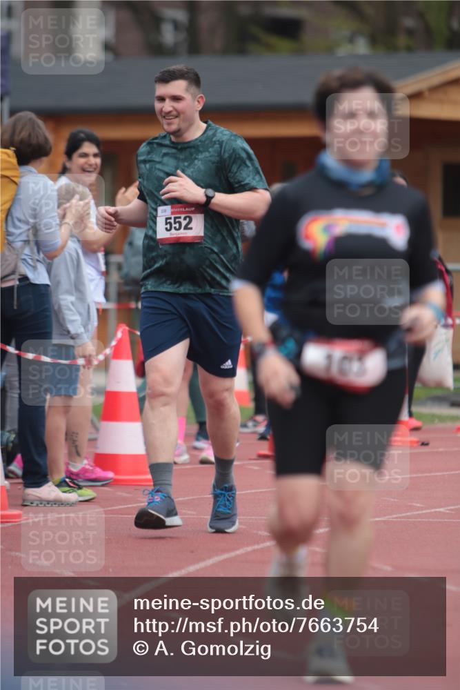 13.04.2025 - Hammer Lauf A. Gomolzig http://msf.ph/oto/7663754 13.04.2025 11:36:18 Ziel 103, 552, 736 meine-sportfotos.de