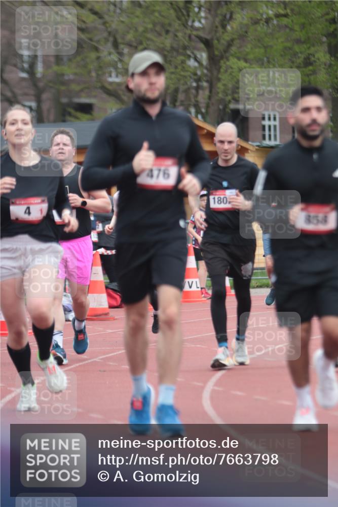 13.04.2025 - Hammer Lauf A. Gomolzig http://msf.ph/oto/7663798 13.04.2025 11:37:45 Ziel 4, 7, 476, 737, 858, 1376, 1802 meine-sportfotos.de