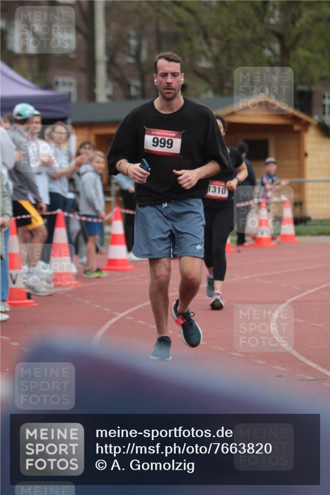 13.04.2025 - Hammer Lauf A. Gomolzig http://msf.ph/oto/7663820 13.04.2025 11:37:52 Ziel 20, 21, 737, 1310 meine-sportfotos.de