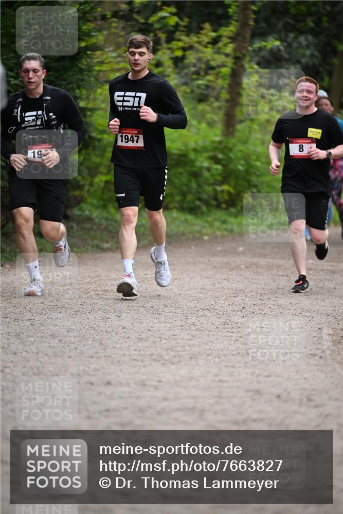 13.04.2025 - Hammer Lauf Dr. Thomas Lammeyer http://msf.ph/oto/7663827 13.04.2025 11:32:38 Laufen 57, 19, 1947, 8 meine-sportfotos.de