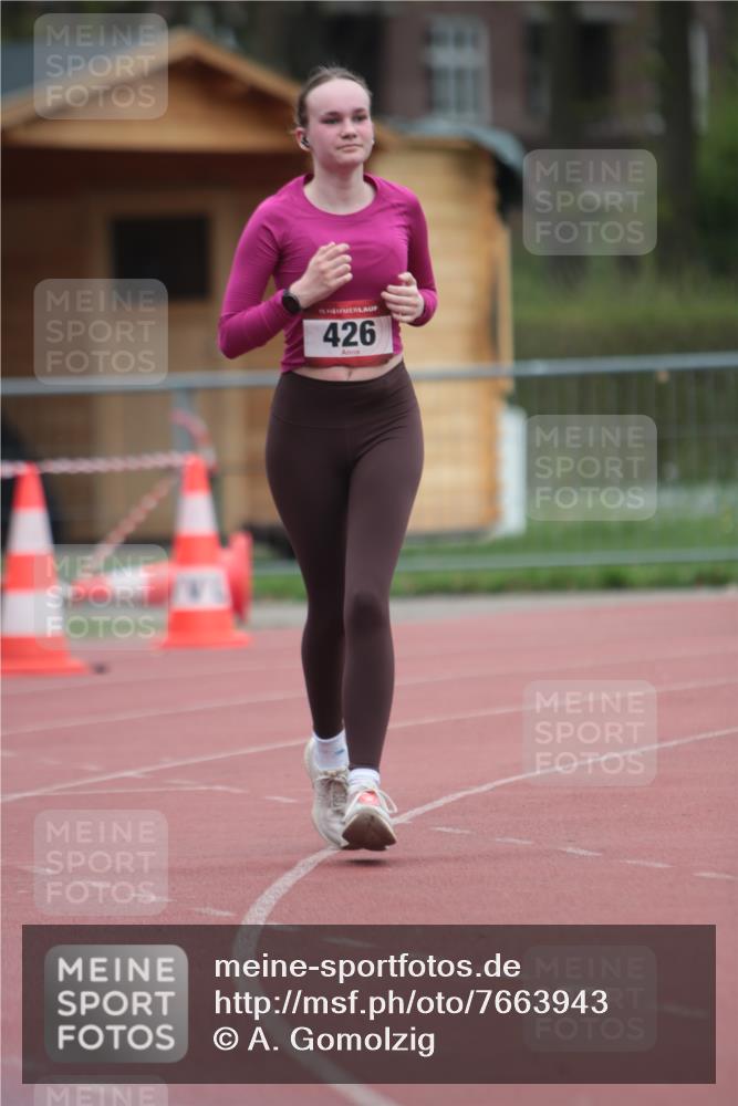 13.04.2025 - Hammer Lauf A. Gomolzig http://msf.ph/oto/7663943 13.04.2025 11:40:05 Ziel 426 meine-sportfotos.de