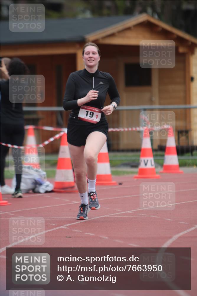 13.04.2025 - Hammer Lauf A. Gomolzig http://msf.ph/oto/7663950 13.04.2025 11:40:22 Ziel 19 meine-sportfotos.de