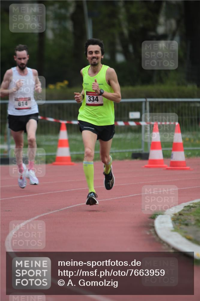 13.04.2025 - Hammer Lauf A. Gomolzig http://msf.ph/oto/7663959 13.04.2025 11:40:56 Ziel 334, 614, 1768 meine-sportfotos.de