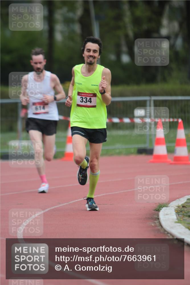 13.04.2025 - Hammer Lauf A. Gomolzig http://msf.ph/oto/7663961 13.04.2025 11:40:56 Ziel 334, 614, 1768 meine-sportfotos.de