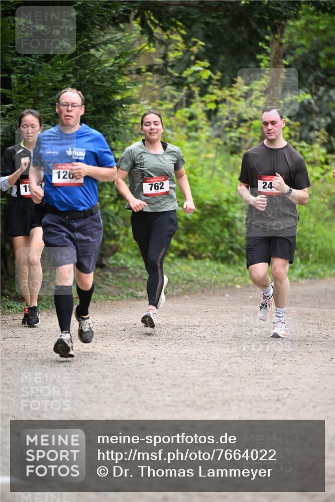 13.04.2025 - Hammer Lauf Dr. Thomas Lammeyer http://msf.ph/oto/7664022 13.04.2025 11:33:07 Laufen 15, 1, 120, 762, 24 meine-sportfotos.de