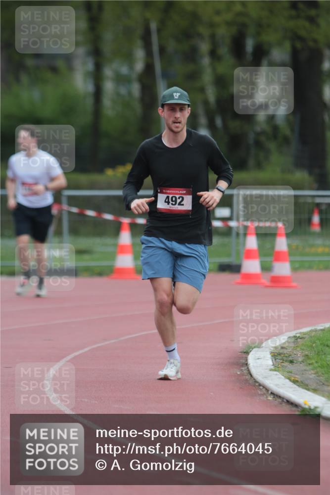 13.04.2025 - Hammer Lauf A. Gomolzig http://msf.ph/oto/7664045 13.04.2025 11:45:49 Ziel 492 meine-sportfotos.de