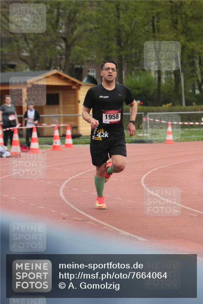 13.04.2025 - Hammer Lauf A. Gomolzig http://msf.ph/oto/7664064 13.04.2025 11:46:21 Ziel 1958 meine-sportfotos.de