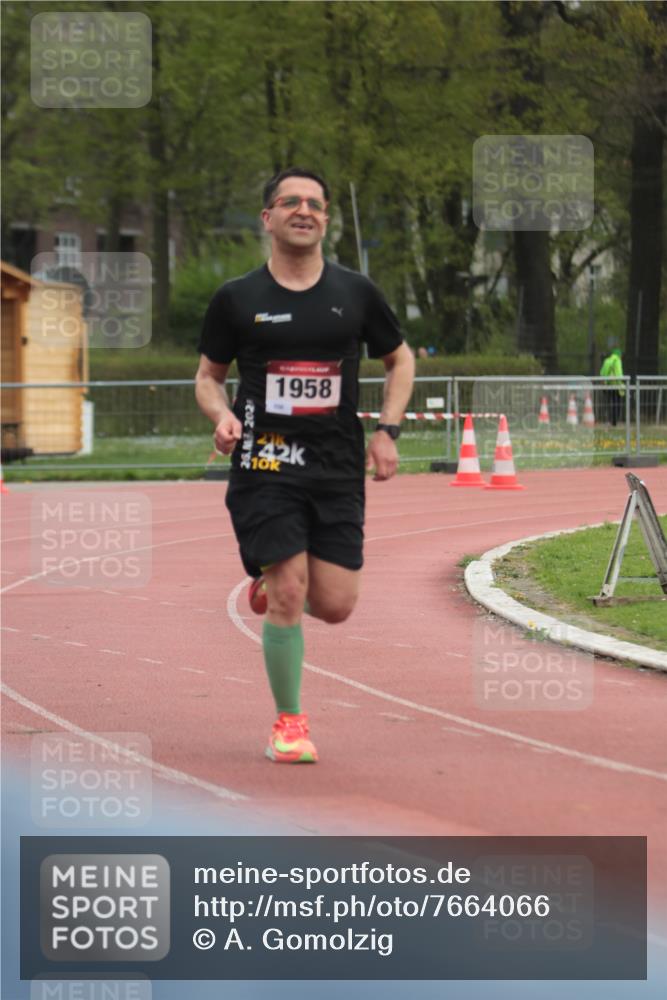 13.04.2025 - Hammer Lauf A. Gomolzig http://msf.ph/oto/7664066 13.04.2025 11:46:21 Ziel 1958 meine-sportfotos.de