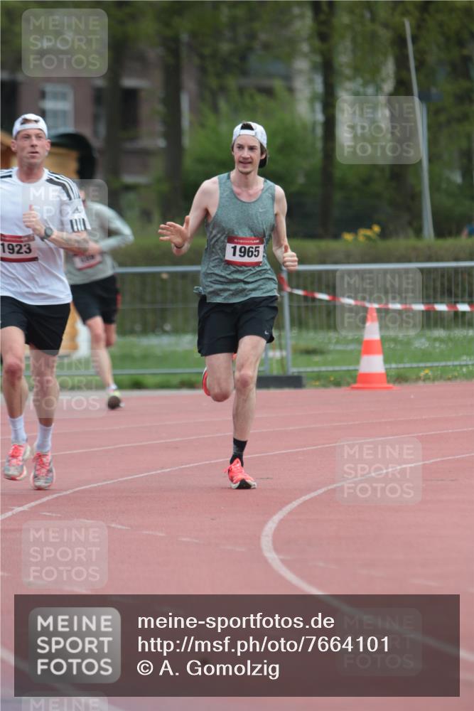 13.04.2025 - Hammer Lauf A. Gomolzig http://msf.ph/oto/7664101 13.04.2025 11:48:24 Ziel 559, 1923, 1965 meine-sportfotos.de