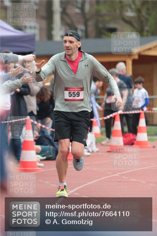 13.04.2025 - Hammer Lauf A. Gomolzig http://msf.ph/oto/7664110 13.04.2025 11:48:29 Ziel 559 meine-sportfotos.de