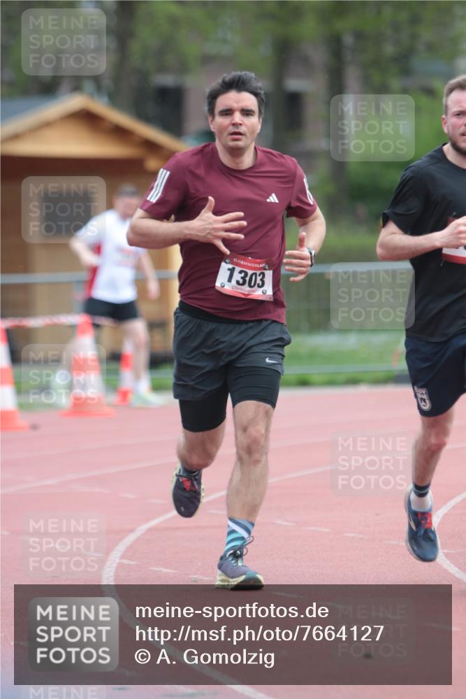 13.04.2025 - Hammer Lauf A. Gomolzig http://msf.ph/oto/7664127 13.04.2025 11:48:56 Ziel 1303, 1835 meine-sportfotos.de