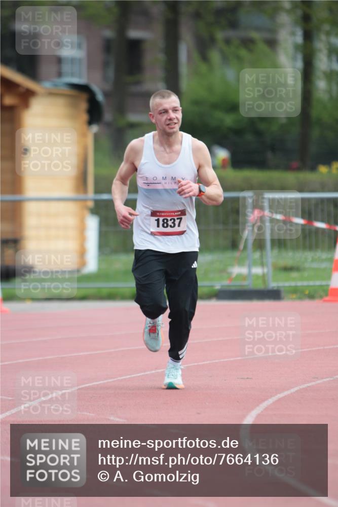 13.04.2025 - Hammer Lauf A. Gomolzig http://msf.ph/oto/7664136 13.04.2025 11:49:26 Ziel 1837 meine-sportfotos.de