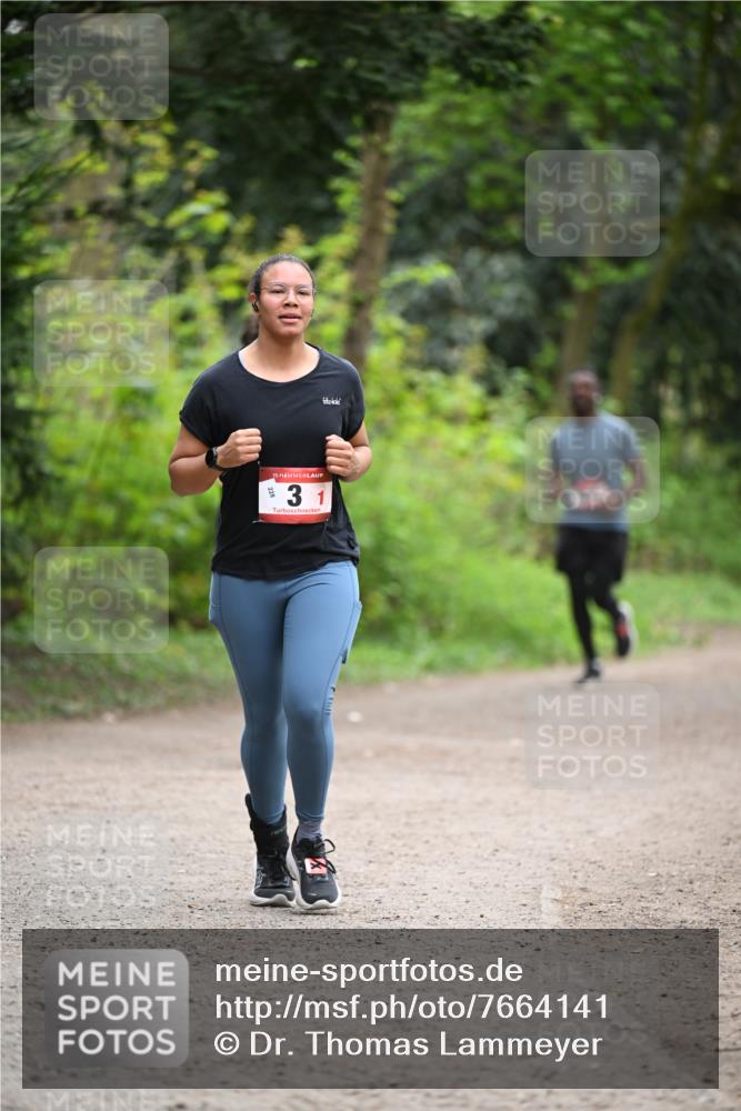 13.04.2025 - Hammer Lauf Dr. Thomas Lammeyer http://msf.ph/oto/7664141 13.04.2025 11:33:39 Laufen 15, 31 meine-sportfotos.de