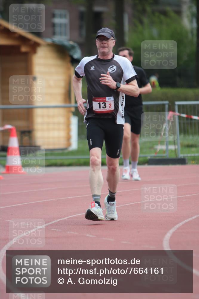 13.04.2025 - Hammer Lauf A. Gomolzig http://msf.ph/oto/7664161 13.04.2025 11:49:52 Ziel 13, 1044 meine-sportfotos.de