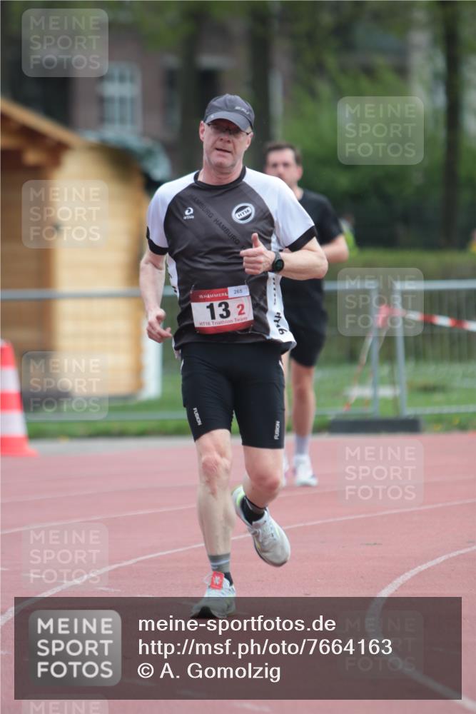 13.04.2025 - Hammer Lauf A. Gomolzig http://msf.ph/oto/7664163 13.04.2025 11:49:53 Ziel 13, 1044 meine-sportfotos.de
