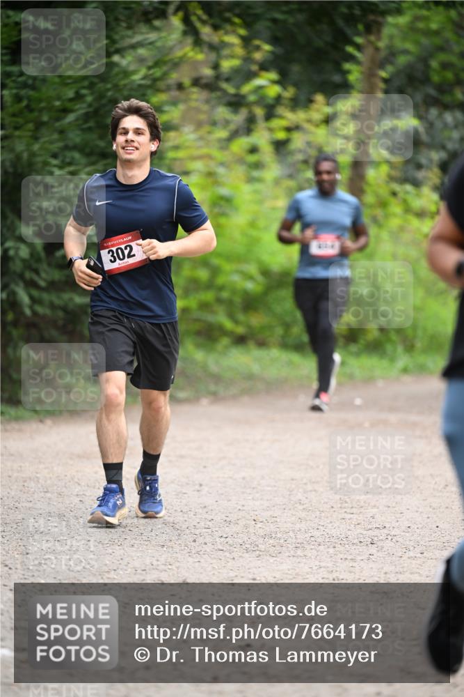13.04.2025 - Hammer Lauf Dr. Thomas Lammeyer http://msf.ph/oto/7664173 13.04.2025 11:33:41 Laufen 302 meine-sportfotos.de