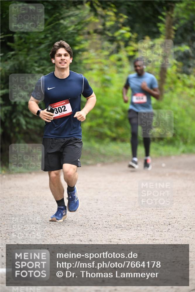 13.04.2025 - Hammer Lauf Dr. Thomas Lammeyer http://msf.ph/oto/7664178 13.04.2025 11:33:42 Laufen 15, 302 meine-sportfotos.de