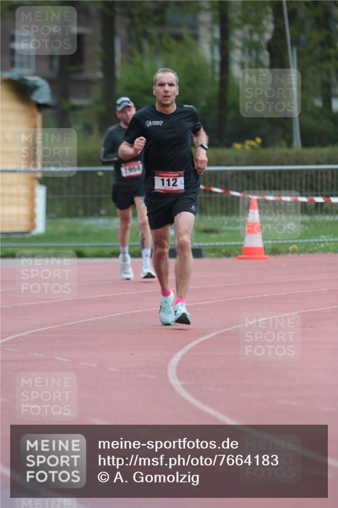 13.04.2025 - Hammer Lauf A. Gomolzig http://msf.ph/oto/7664183 13.04.2025 11:50:33 Ziel 112, 1954 meine-sportfotos.de