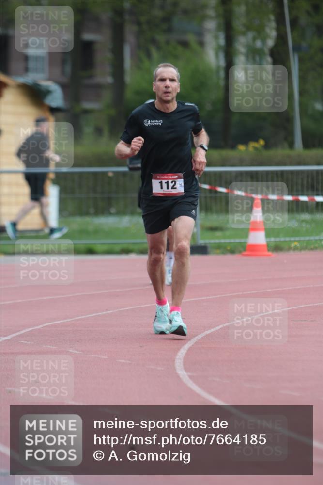 13.04.2025 - Hammer Lauf A. Gomolzig http://msf.ph/oto/7664185 13.04.2025 11:50:34 Ziel 112, 1954 meine-sportfotos.de