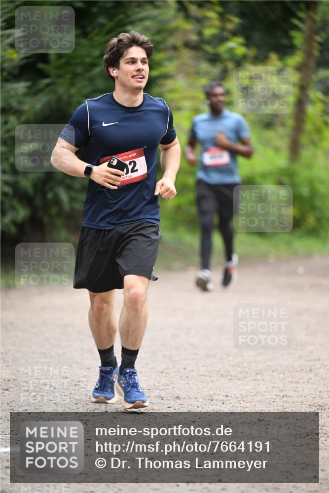 13.04.2025 - Hammer Lauf Dr. Thomas Lammeyer http://msf.ph/oto/7664191 13.04.2025 11:33:42 Laufen 02 meine-sportfotos.de
