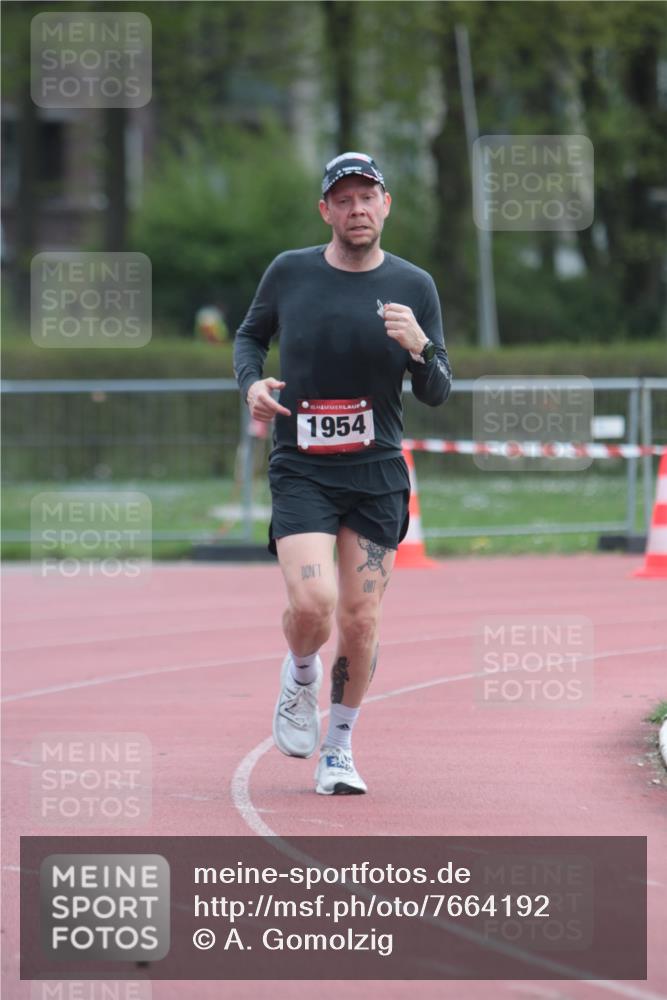 13.04.2025 - Hammer Lauf A. Gomolzig http://msf.ph/oto/7664192 13.04.2025 11:50:38 Ziel 112, 1954 meine-sportfotos.de