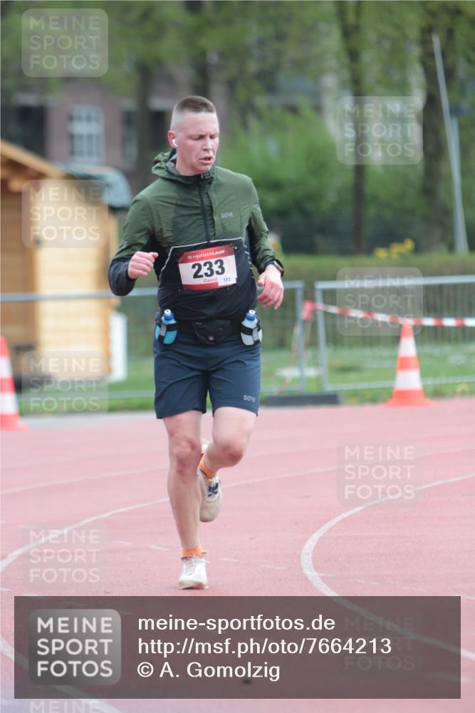 13.04.2025 - Hammer Lauf A. Gomolzig http://msf.ph/oto/7664213 13.04.2025 11:51:17 Ziel 233 meine-sportfotos.de